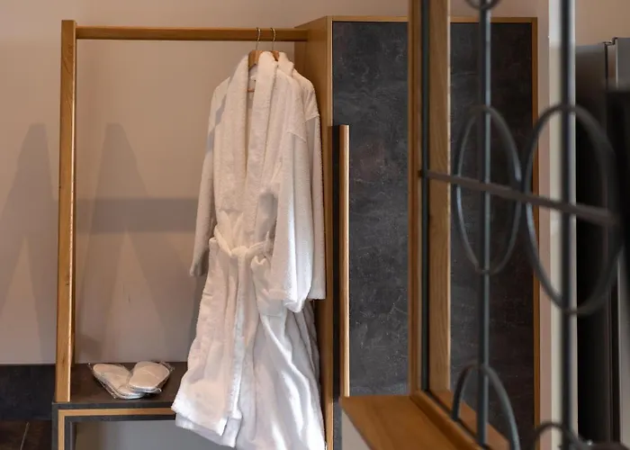 Linari بيت للعطل