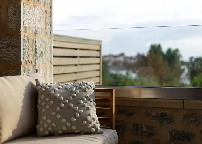 Linari بيت للعطل Stoúpa