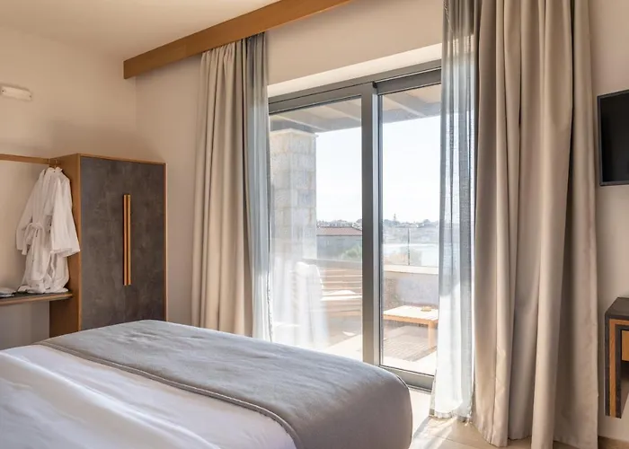 Linari בית נופש Stoúpa